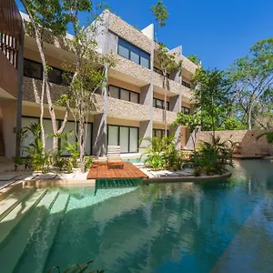 Apartment *jungle Ph W/pool, Close To Downtown &